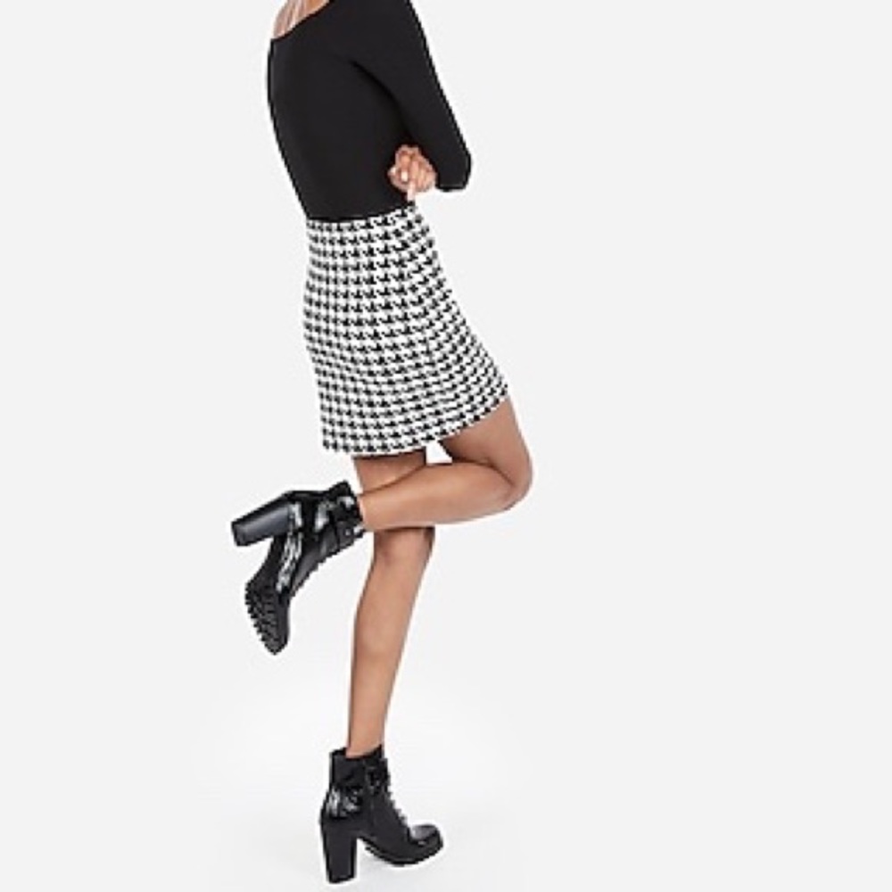 High Waisted Houndstooth Straight Mini Skirt